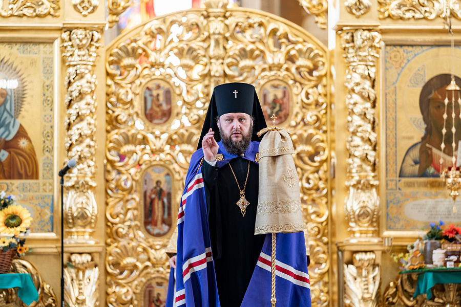 Божественная литургия в соборе Всемилостивого Спаса Вознесенской Давидовой пустыни